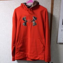  アンダーアーマー  パーカーのサムネイル