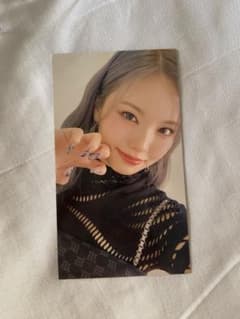 NiziU ニジュー RISE UP AYAKA アヤカ トレカのサムネイル