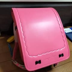 ピンク リボン付き ランドセルのサムネイル