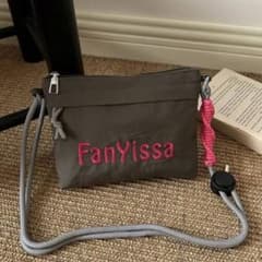 【新品】FanYissa サコッシュ ショルダーバッグのサムネイル