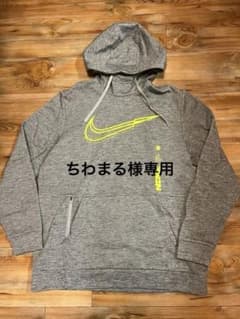 NIKE フード付きパーカー　メンズXLのサムネイル
