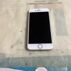 Apple iPhone 7 シルバー 本体のみのサムネイル