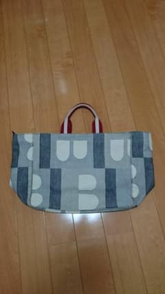 BALLY バックのサムネイル