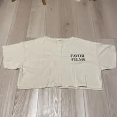 FAVOR FILMS クロップドTシャツのサムネイル