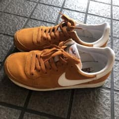 NIKE ナイキ スニーカーのサムネイル