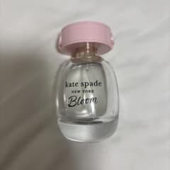 kate spade NEW YORK オードパルファム 香水のサムネイル