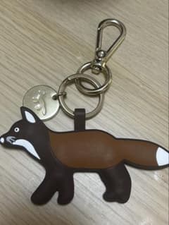 MAISON KITSUNÉ フォックス型 キーホルダー メゾンキツネ - メルカリ
