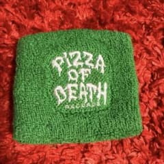 新品未使用 PIZZA OF DEATH リストバンド 緑 ロゴ刺繍 - メルカリ