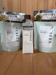 by TREES モイストリペア シャンプー トリートメント ヘアミルクのサムネイル
