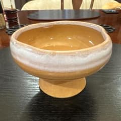 陶器 鉢 高台付き 飴釉 白釉 菓子鉢のサムネイル