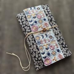 御朱印帳ケース インド刺繍×桜柄 大判サイズ対応 ハンドメイドのサムネイル