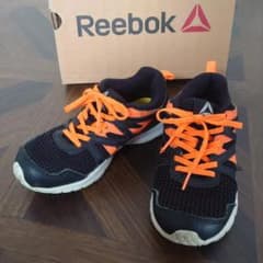 19 リーボック Reebok キッズ スニーカーのサムネイル