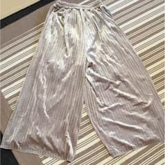 ローリーズファーム ベロアパンツのサムネイル