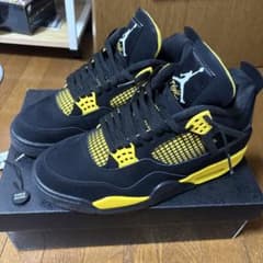 Air Jordan 4 ブラック/イエロー 箱付きのサムネイル