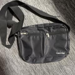 Calvin Klein ショルダーバッグ ブラックのサムネイル