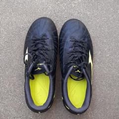 値下げしました。MIZUNO サッカースパイク　22.5cmのサムネイル