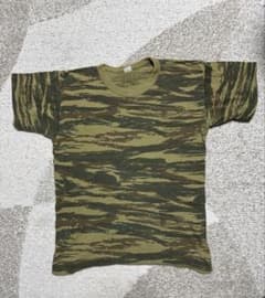 【y2k平成】迷彩tシャツのサムネイル