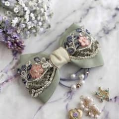 ꕤ大人可愛いꕤインド刺繍リボン ヘアゴム グリーン×フラワー刺繍