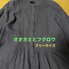 オオカミとフクロウ リネン100％ピンタック 長袖ブラウスのサムネイル
