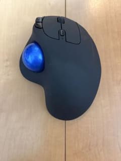 エルゴノミクストラックボールマウス Type-C充電式のサムネイル