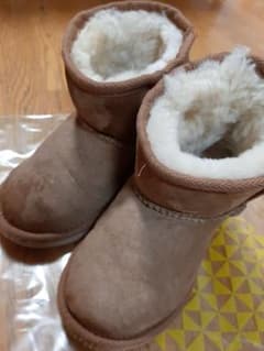 UGG アグ ムートンブーツ　17～18センチのサムネイル