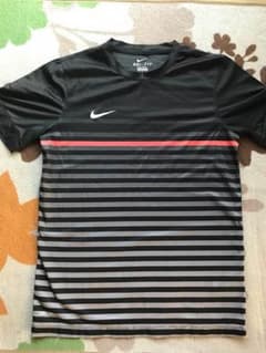 ナイキ ウェア Tシャツのサムネイル