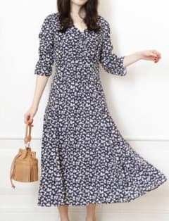 ♡様専用！花柄ワンピース ネイビーのサムネイル