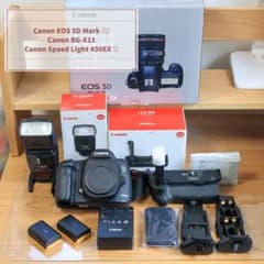Canon EOS 5D Mark III + バッテリーグリップBG-E11 - メルカリ