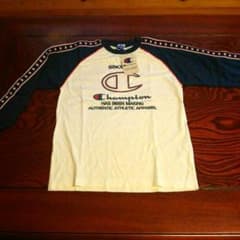 チャンピオンの長袖Tシャツのサムネイル