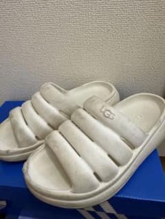 UGG Sport yeah キッズ21cmのサムネイル