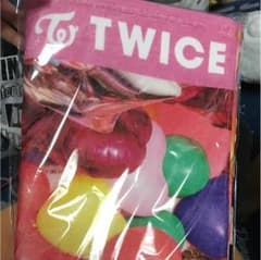 TWICE新品未使用バスタオル！のサムネイル