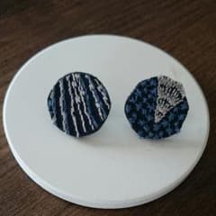 ハンドメイド ピアスのサムネイル