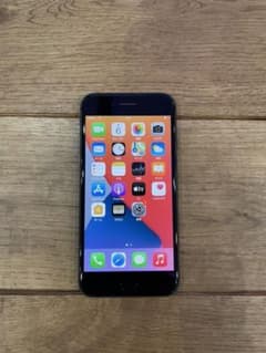 iPhone 8 Space Gray 64 GB SIMフリーのサムネイル