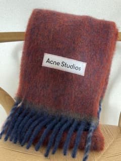 Acne Studiosのサムネイル