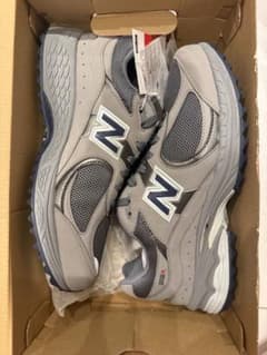 New Balance グレー スニーカーのサムネイル