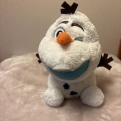ディズニー オラフ ぬいぐるみのサムネイル