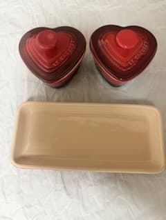 LE CREUSET ハート型ココット 2個＆トレイセットのサムネイル