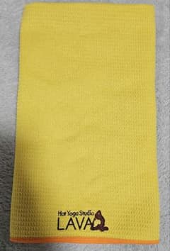 Hot Yoga Studio LAVA ヨガタオルセット - メルカリ