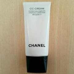 CHANEL　CCクリームのサムネイル