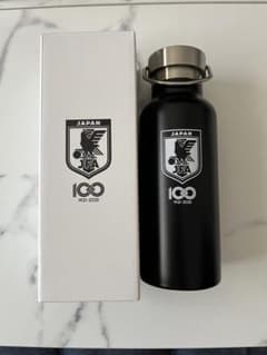 (貴重品)JFA 100周年記念 メタルハンドルステンレスボトル JFA 100周年記念 メタルハンドルステンレスボトル(保冷専用) - メルカリ