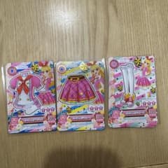 アイカツカード ピンクトルテコーデ 3枚セットのサムネイル
