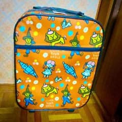 タグ付き未使用キャリーケースのサムネイル