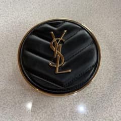 YSL ラウンド型レザーケース 黒のサムネイル