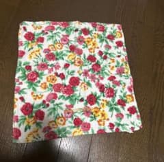 【本日価格】MARIO VALENTINO 花柄 タオルハンカチのサムネイル