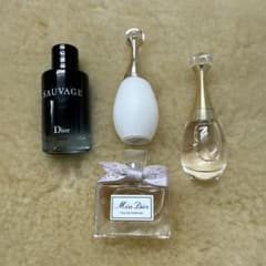 Dior ミニチュア香水4本セット Sauvage Miss Diorほかのサムネイル
