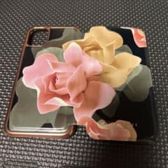 iPhone11 手帳型ケース TED BAKERのサムネイル