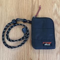 美品　NANGA コインケース 黒 ストラップ付きのサムネイル