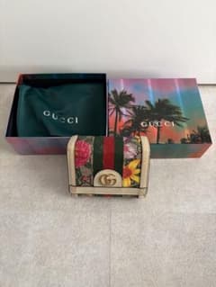 中古　GUCCI オフィディア GGフローラ 二つ折り財布のサムネイル