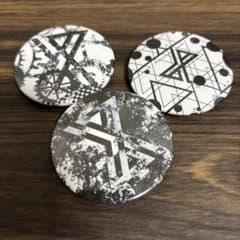 歌い手 XYZ 缶バッジ