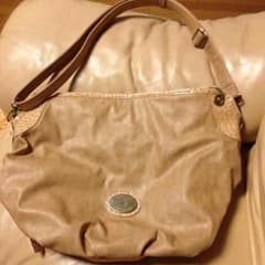 新品 ハンドバックのサムネイル